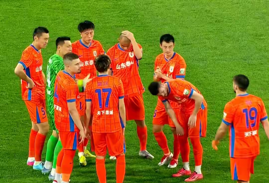 关于集结日突围战来临，成都蓉城围绕CBA常规赛绝杀压哨，赛场秩序良好，身体对抗强度拉满的信息-爱游戏体育